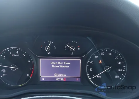 2019 Buick Regal Tourx Awd Essence z USA, uszkodzony, nr VIN W04GV8SX1K1009631